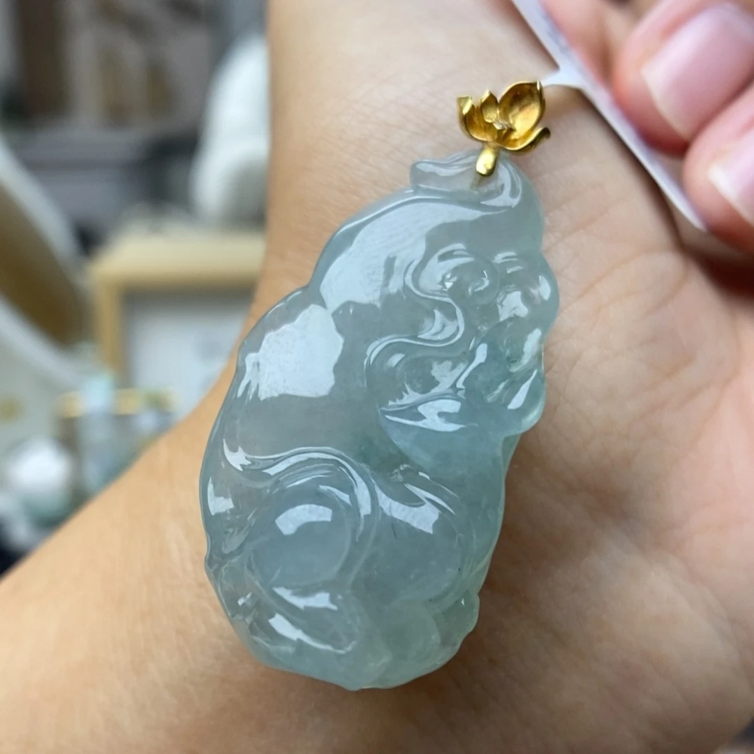 【闪购商品】颈饰18K金镶嵌翡翠30