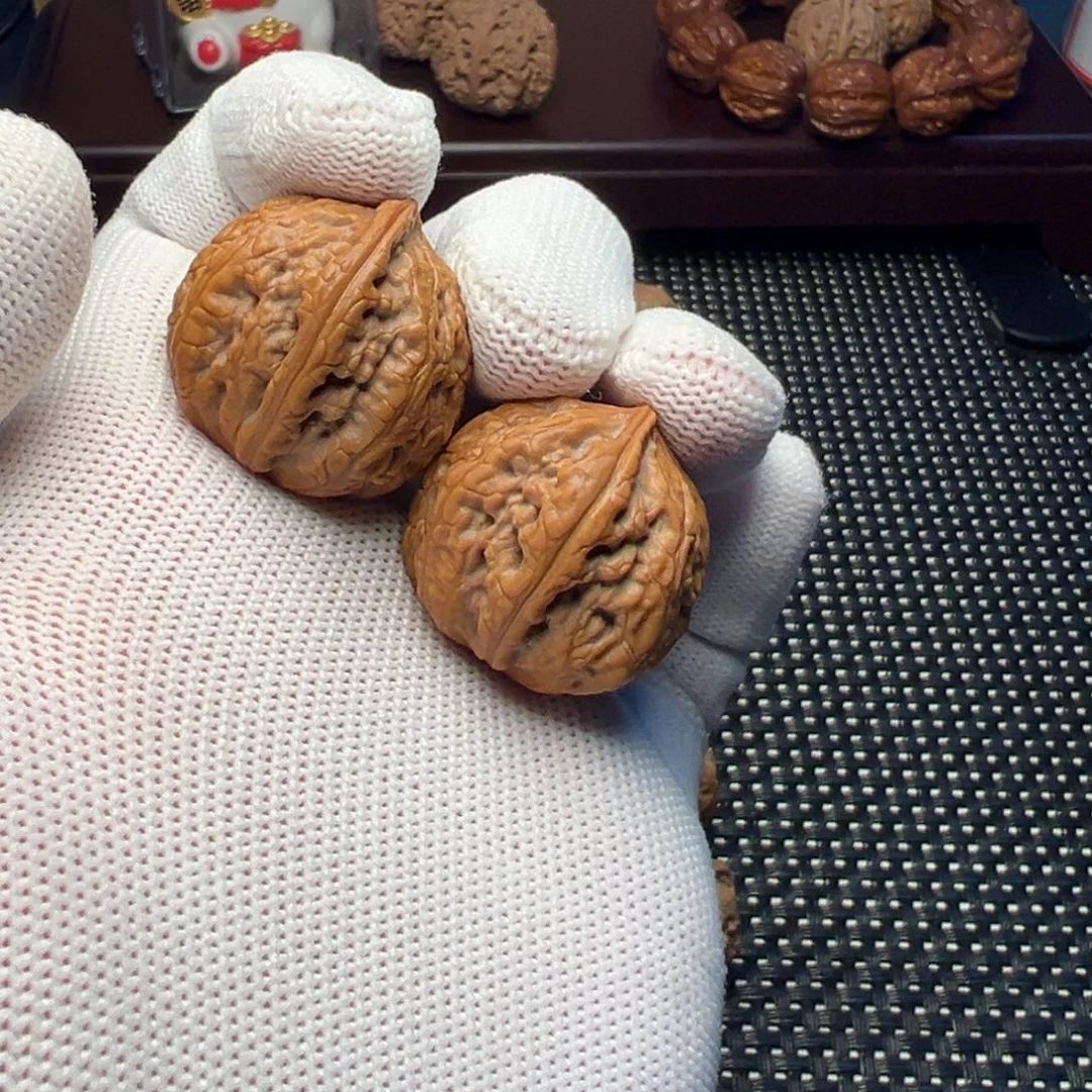 文玩核桃把件龙骨一道筋