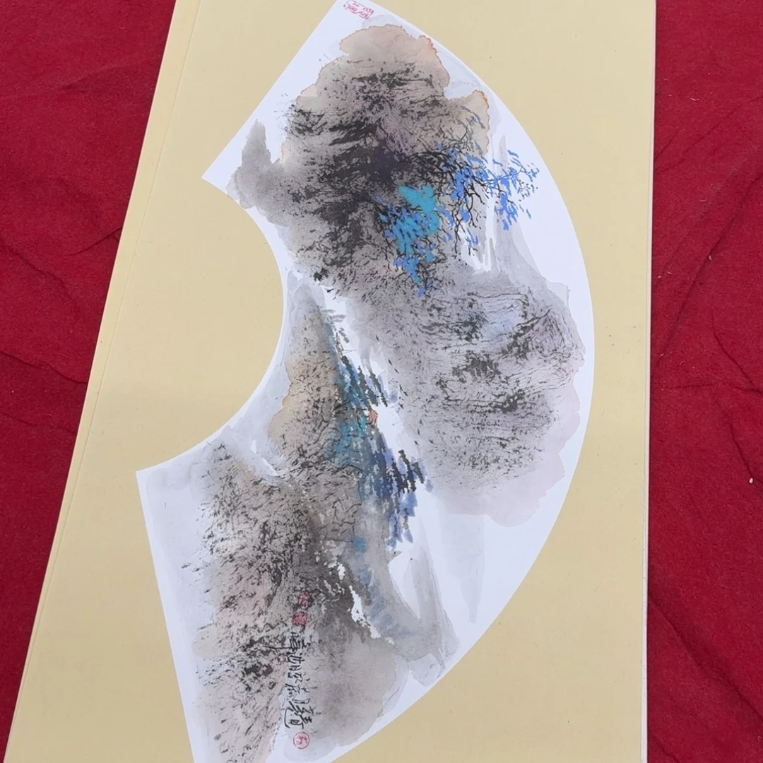 国画花鸟的翅膀和翅膀是