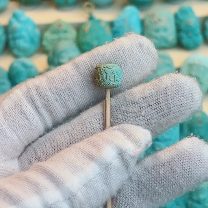 未镶嵌绿松石珠宝奇石