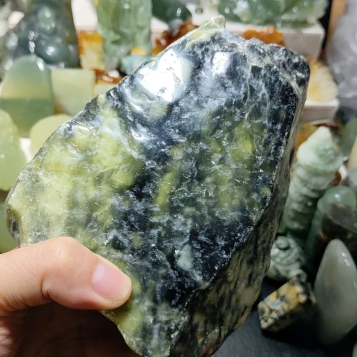 岫玉未镶嵌原石款式