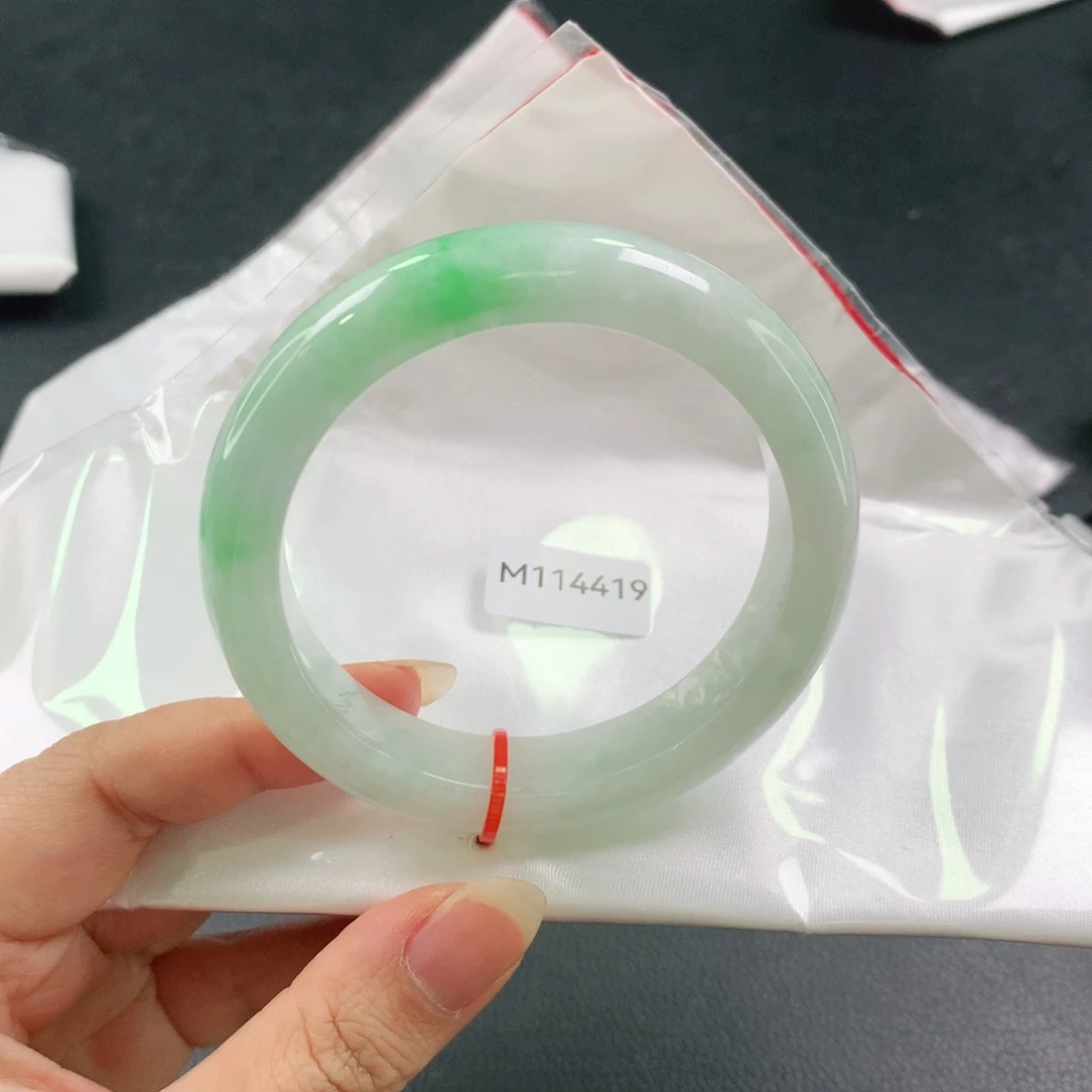 翡翠未镶嵌手镯轮胎03