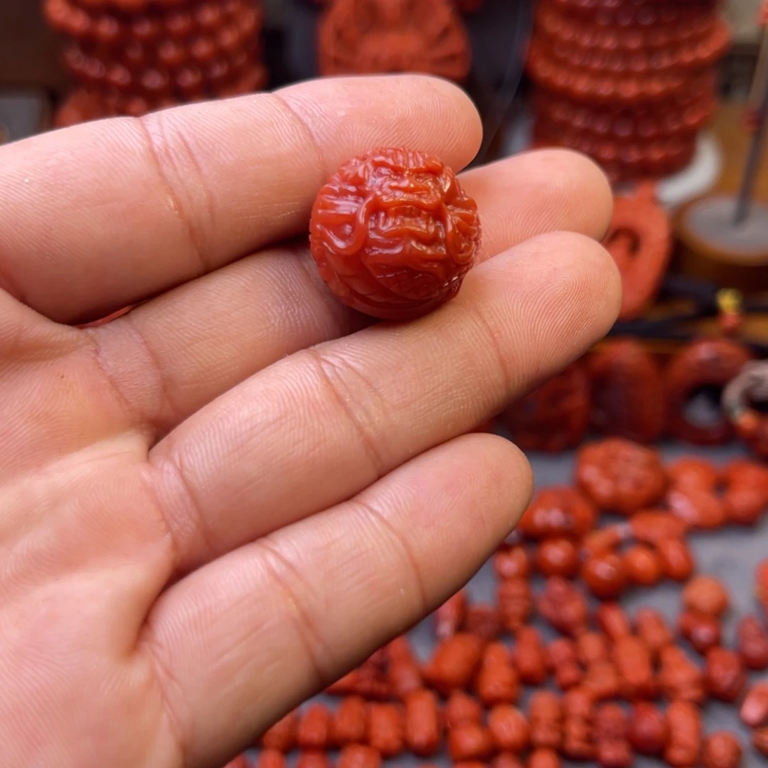 听***客南红玛瑙未镶嵌保山精工龙珠卡20➕