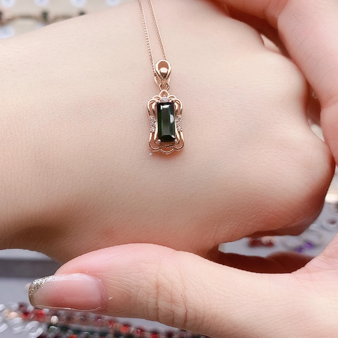 碧玺颈饰银S925镶嵌玲*吊坠