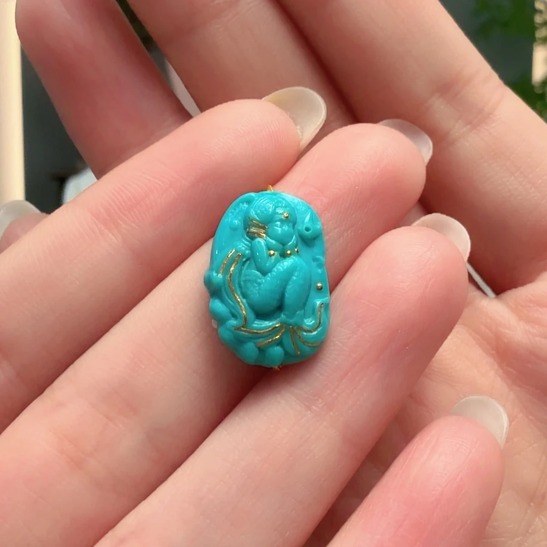 绿松石未镶嵌颈饰