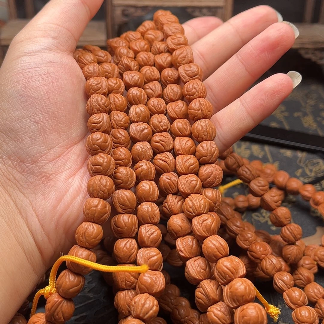 吊坠桃核玉龙薄挂