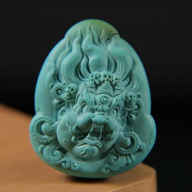 原矿绿松石大黑天 尺寸25×31.6×10.8mm，重9.81g，李飞虎大师作品