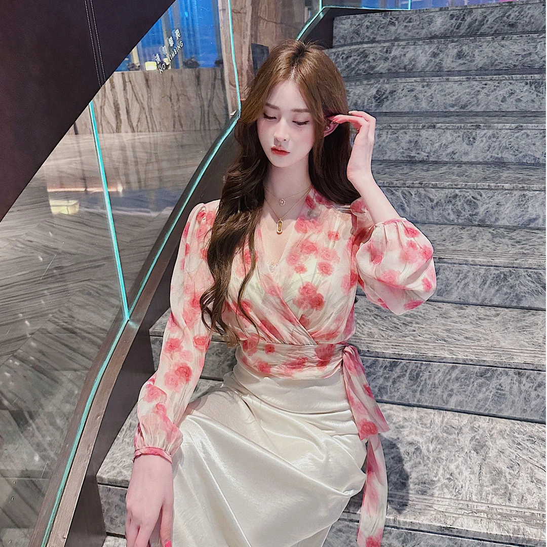 【碎花慕斯】早春新款浪漫印花长袖XS40782