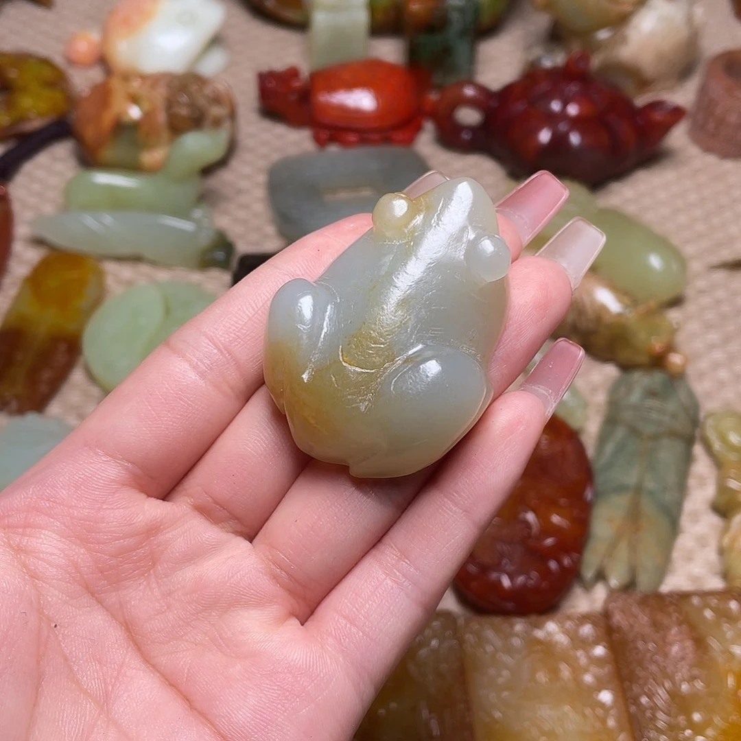 蛇纹石玉未镶嵌如图