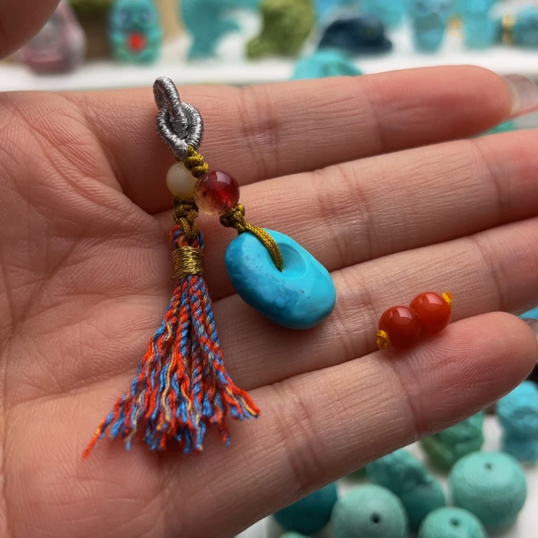 南红玛瑙配饰未镶嵌配饰