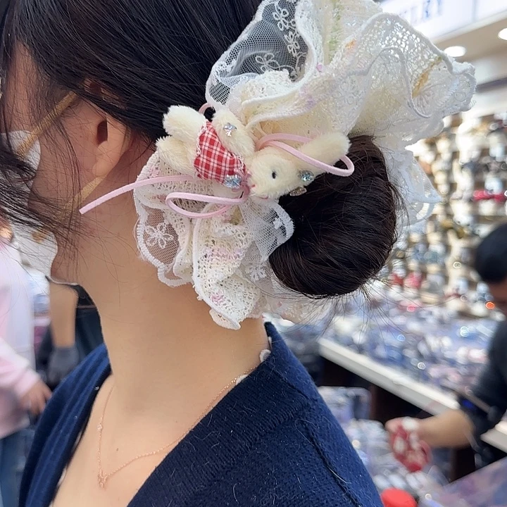 三醋酯纤维白色蕾丝兔-40