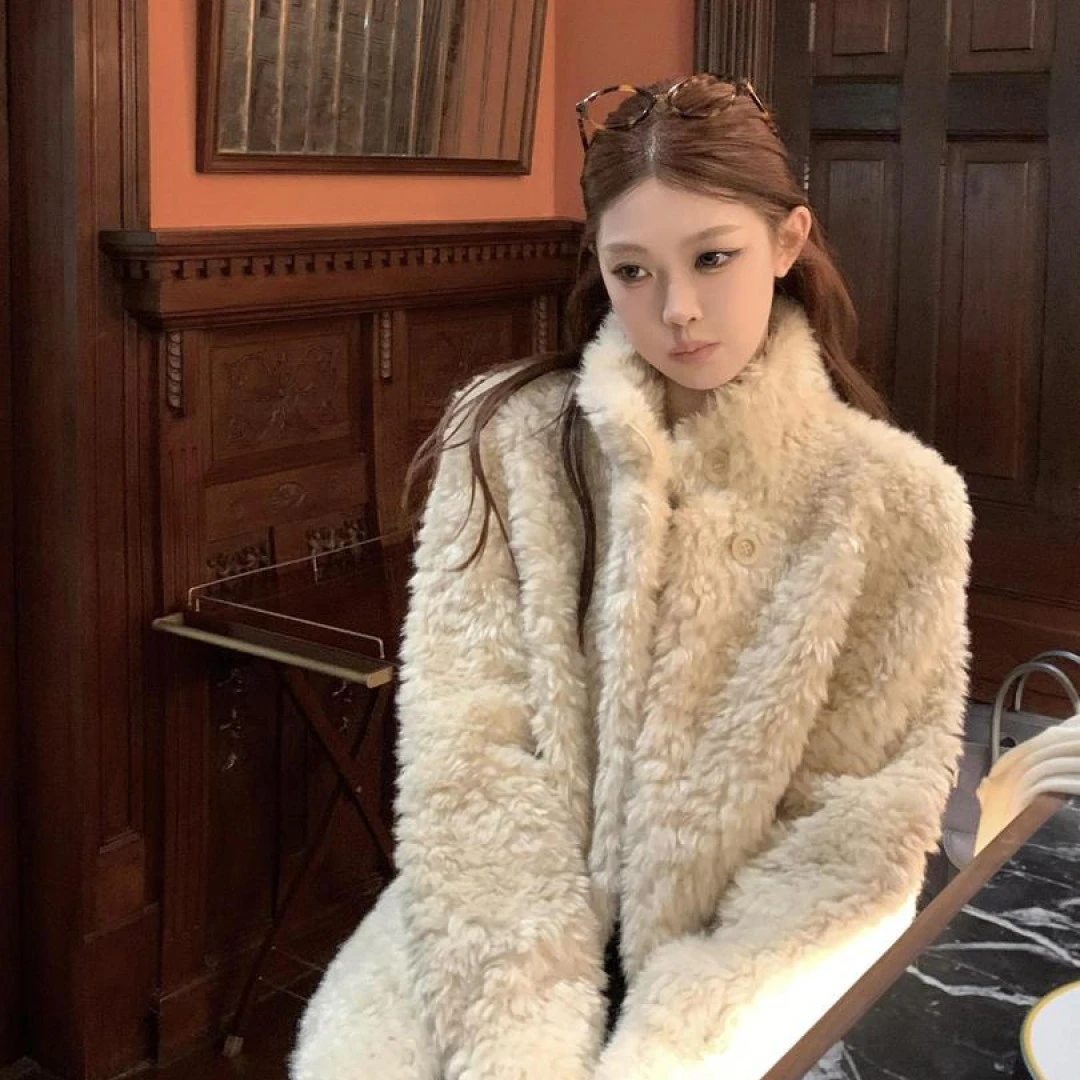 2025秋冬季富人区4.0女流行高级独特短款外套洋气气质宽松上衣女