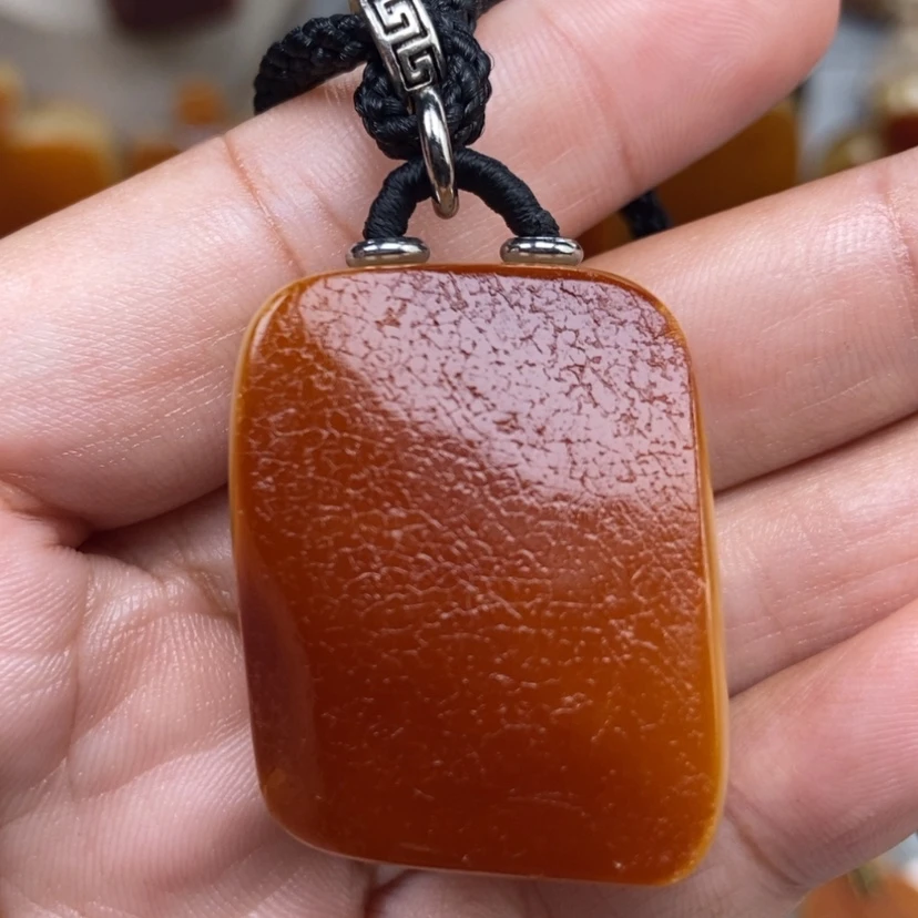 【闪购商品】未镶嵌颈饰琥珀