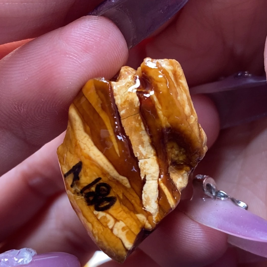 定制琥珀未镶嵌蜜蜡