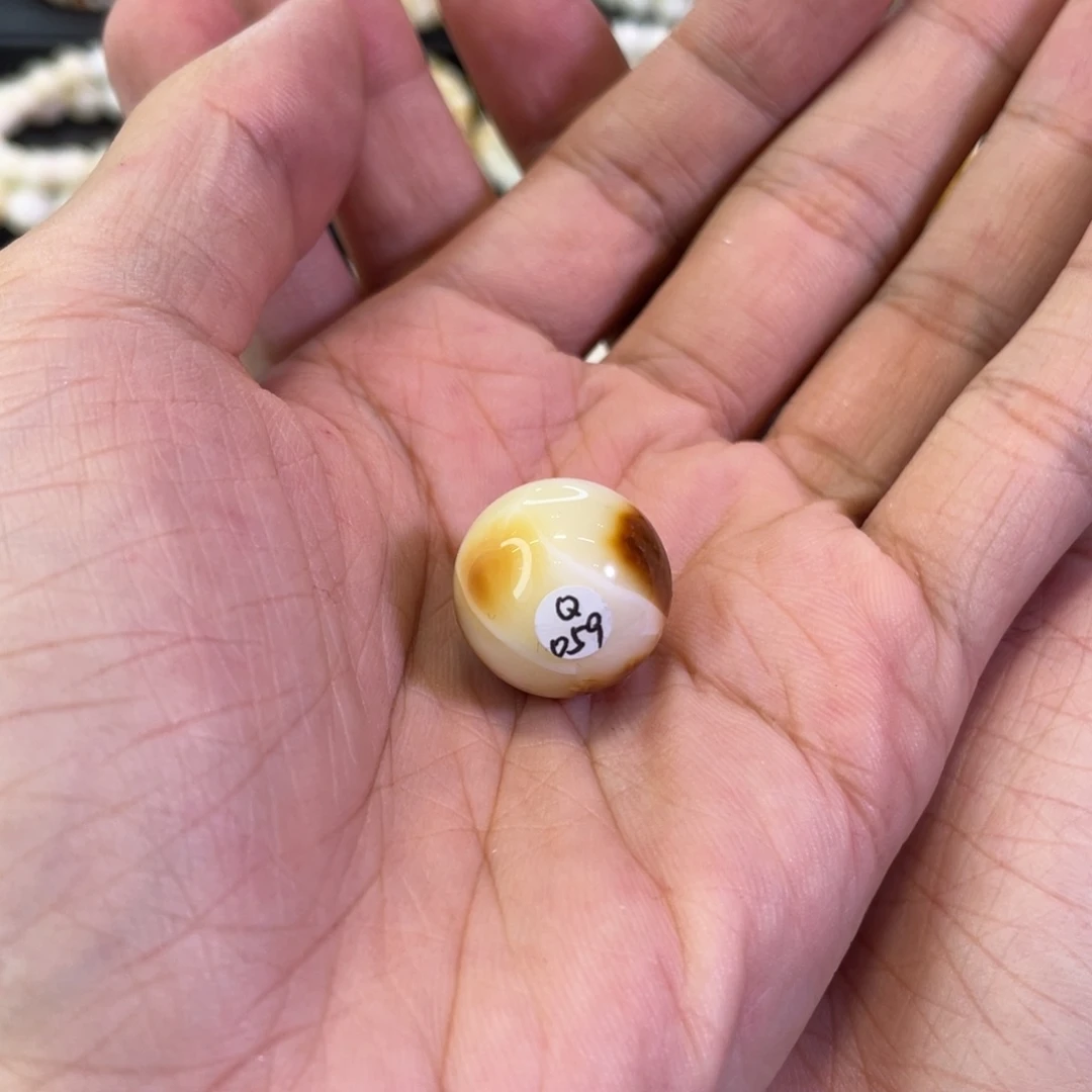 未镶嵌琥珀手链Q059沁色圆珠