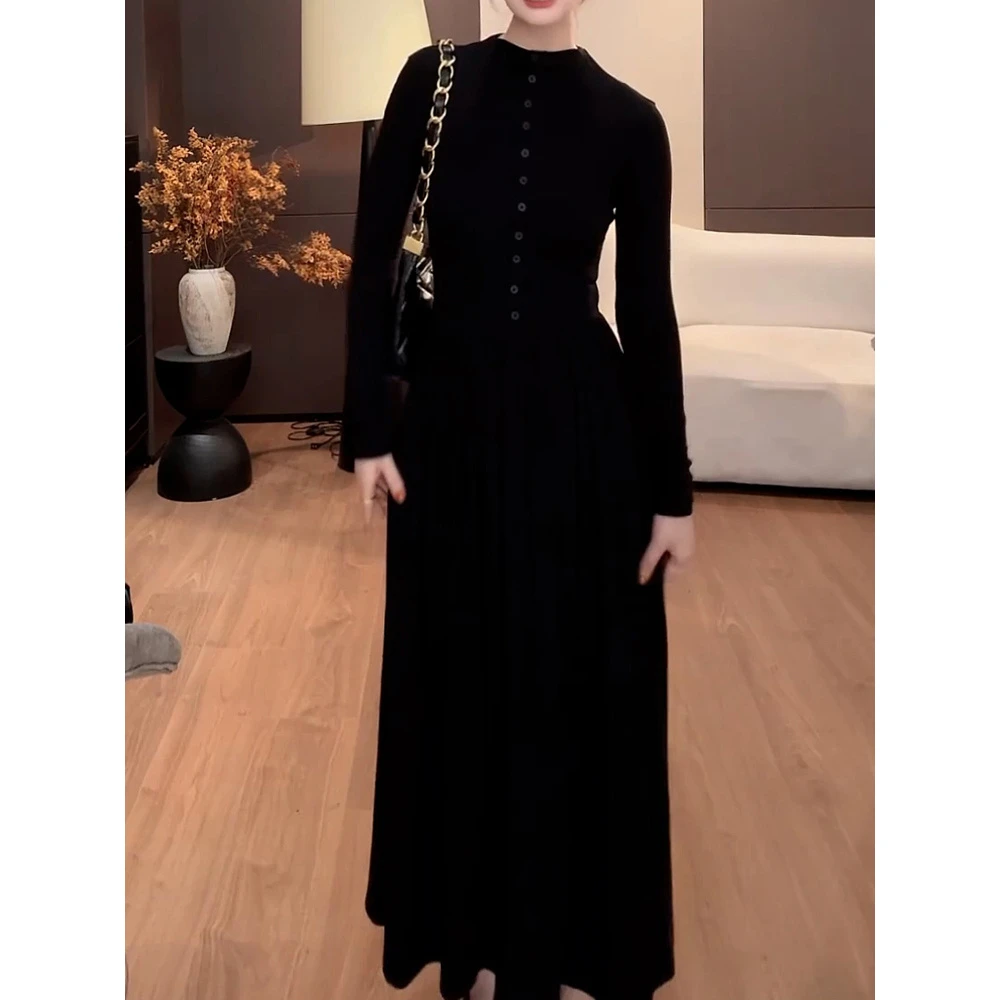 法式高级感纯色针织连衣裙女2025秋季新款气质优雅名媛风显瘦长裙