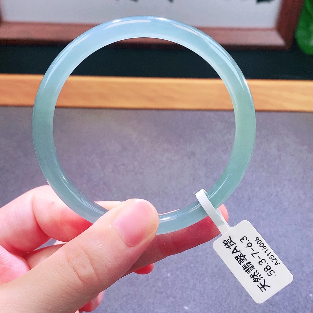 未镶嵌手镯翡翠天然翡翠