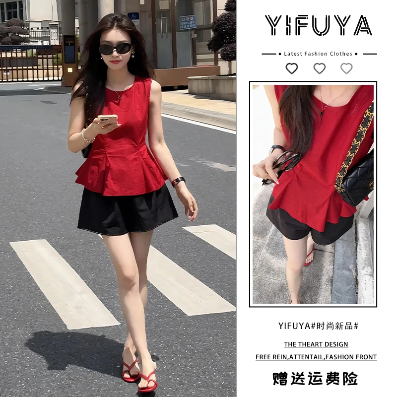 2025年夏季网红爆款红色荷叶边衬衫黑色短裤气质减龄高级感两件套
