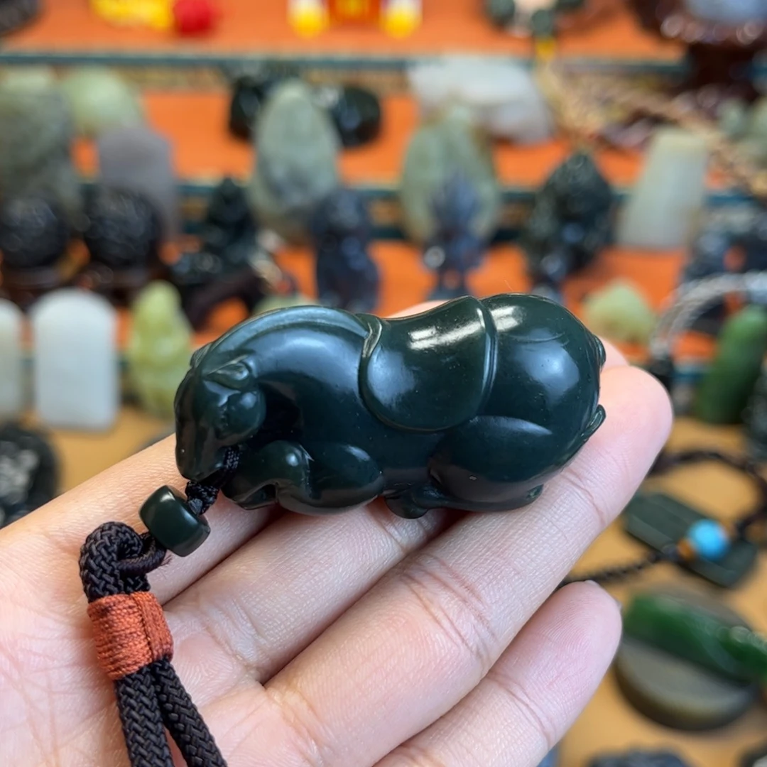 和田玉未镶嵌挂件