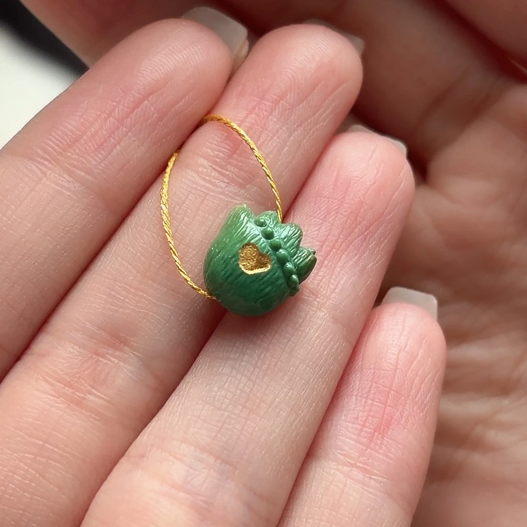 绿松石未镶嵌颈饰