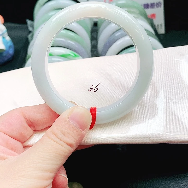 翡翠未镶嵌手镯260