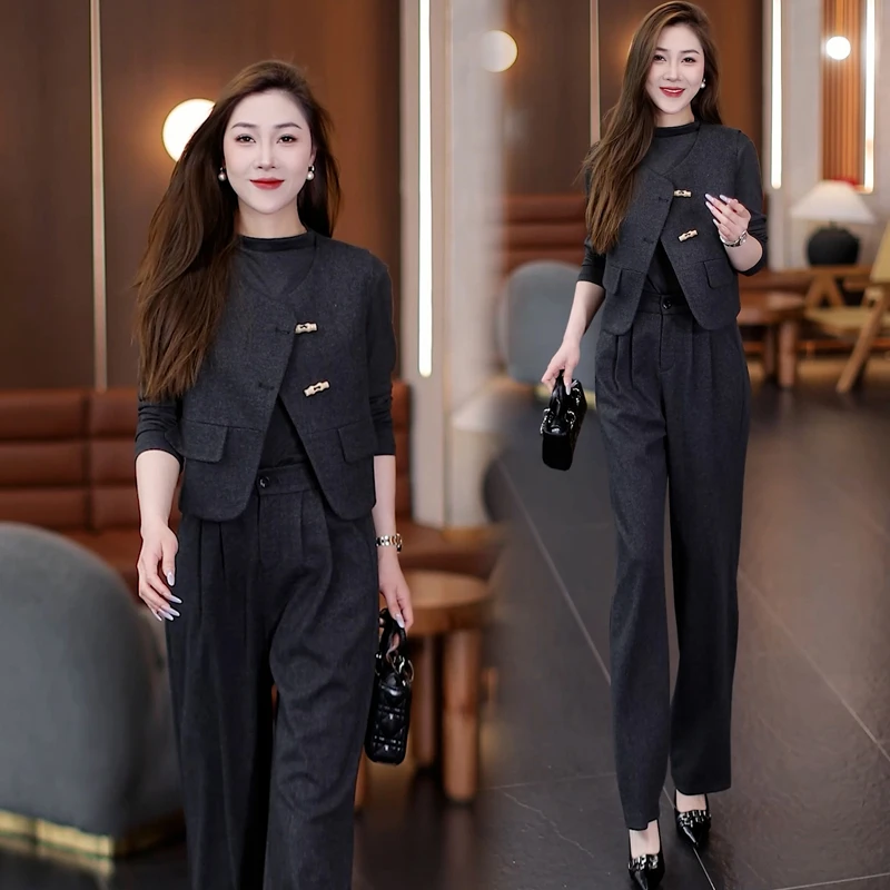 时髦套装女2025秋冬新款高级洋气休闲马甲显瘦打底衫气质裤三件套