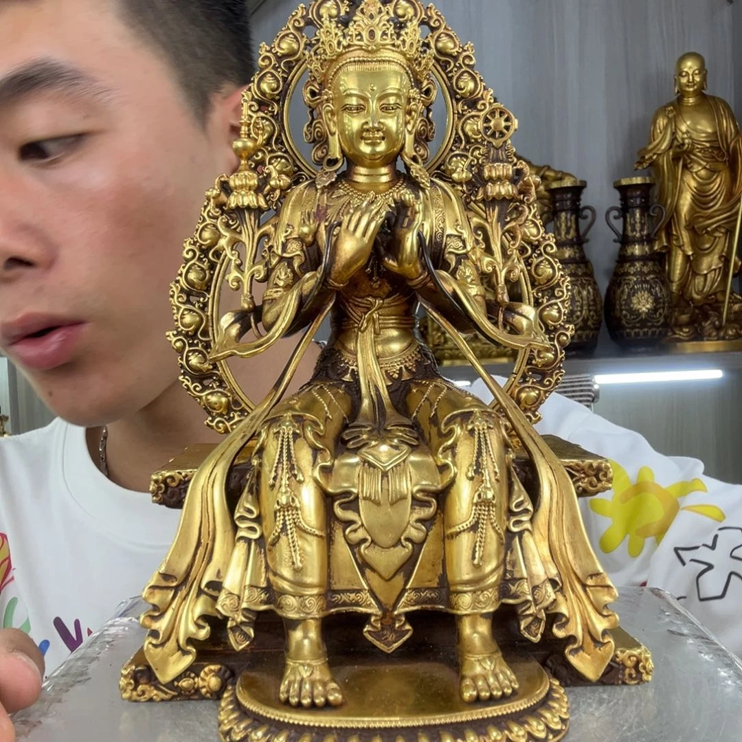 R***g佛像的造型和造型都很精美