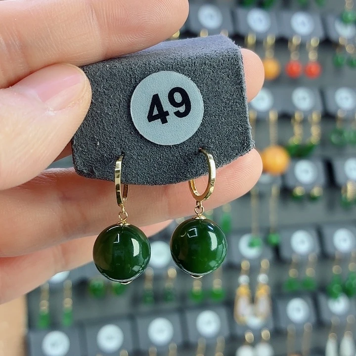 和田玉18K金镶嵌耳饰