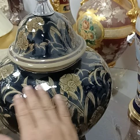 陶瓷瑕。。。。。。。。。。。。。。。