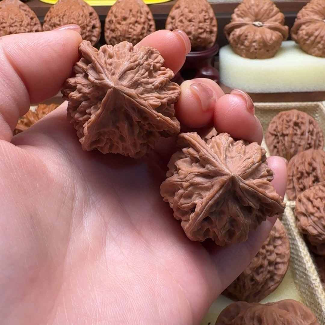 文玩核桃吊坠35盘山三棱