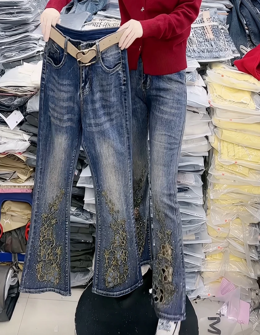 9016高腰显瘦重工烫钻镂空刺绣微喇牛仔裤96公分随机腰带