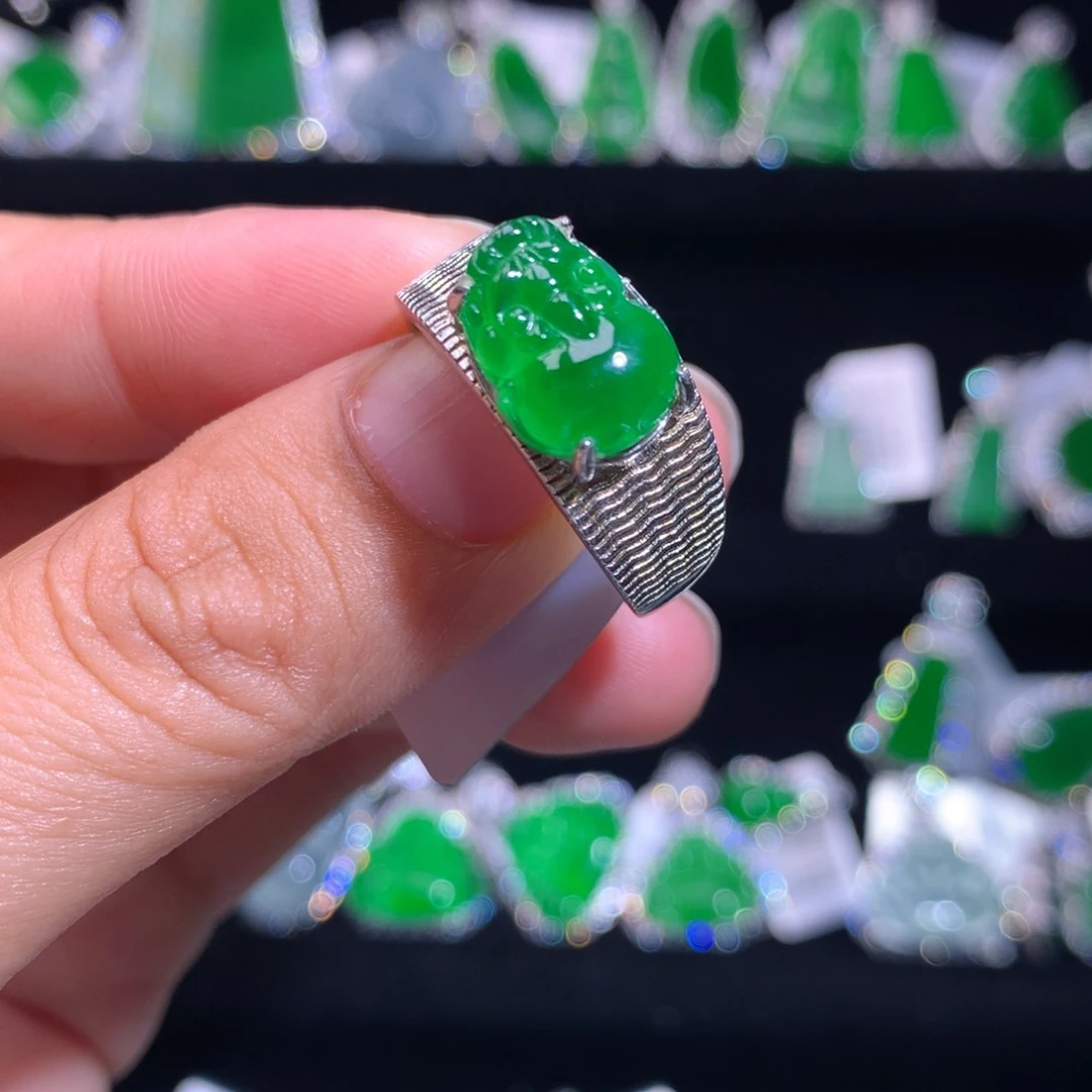 【闪购商品】颈饰银S925镶嵌翡翠天然翡翠