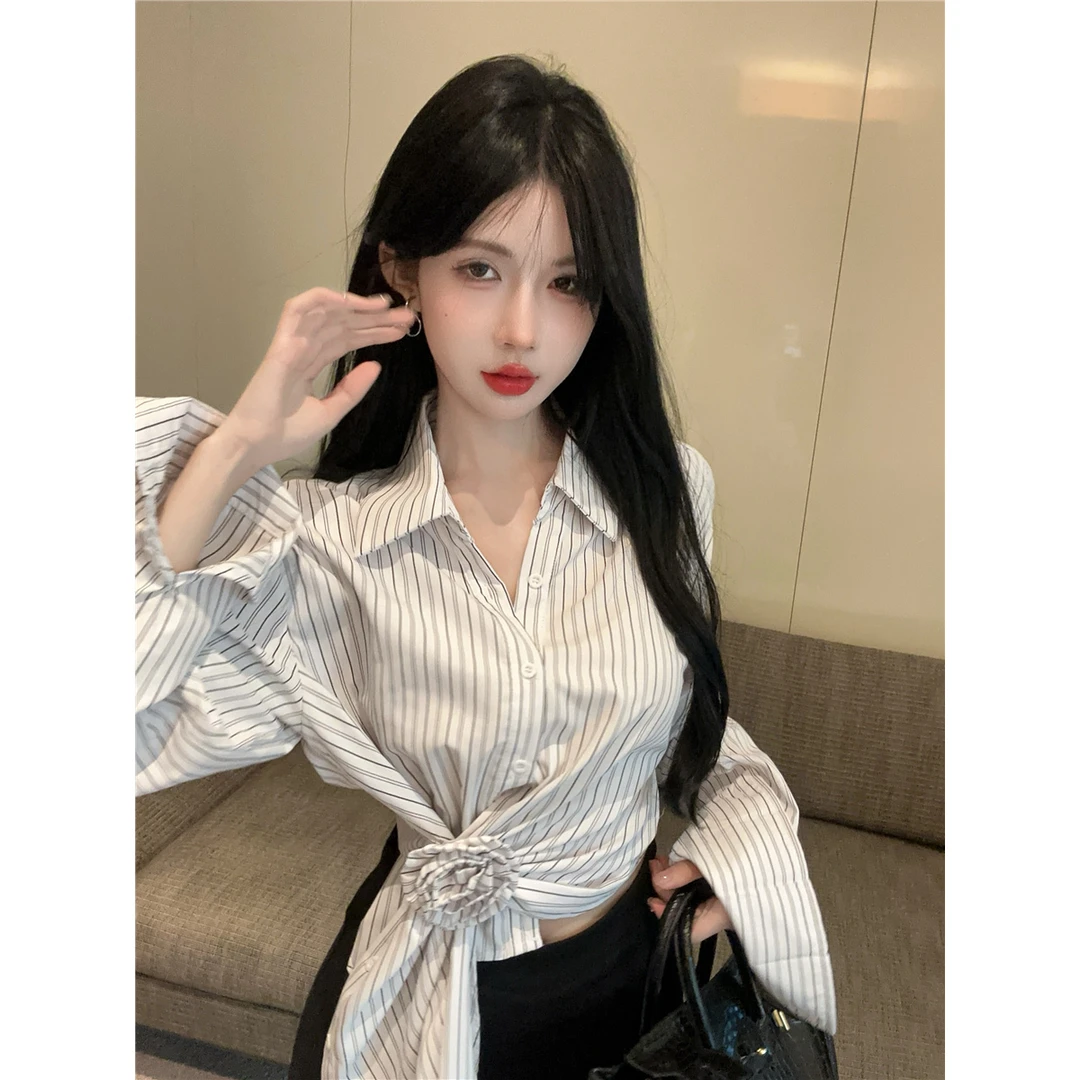 设计感花朵绑带条纹长袖衬衫女秋季小众不规则纯欲气质独特上衣服