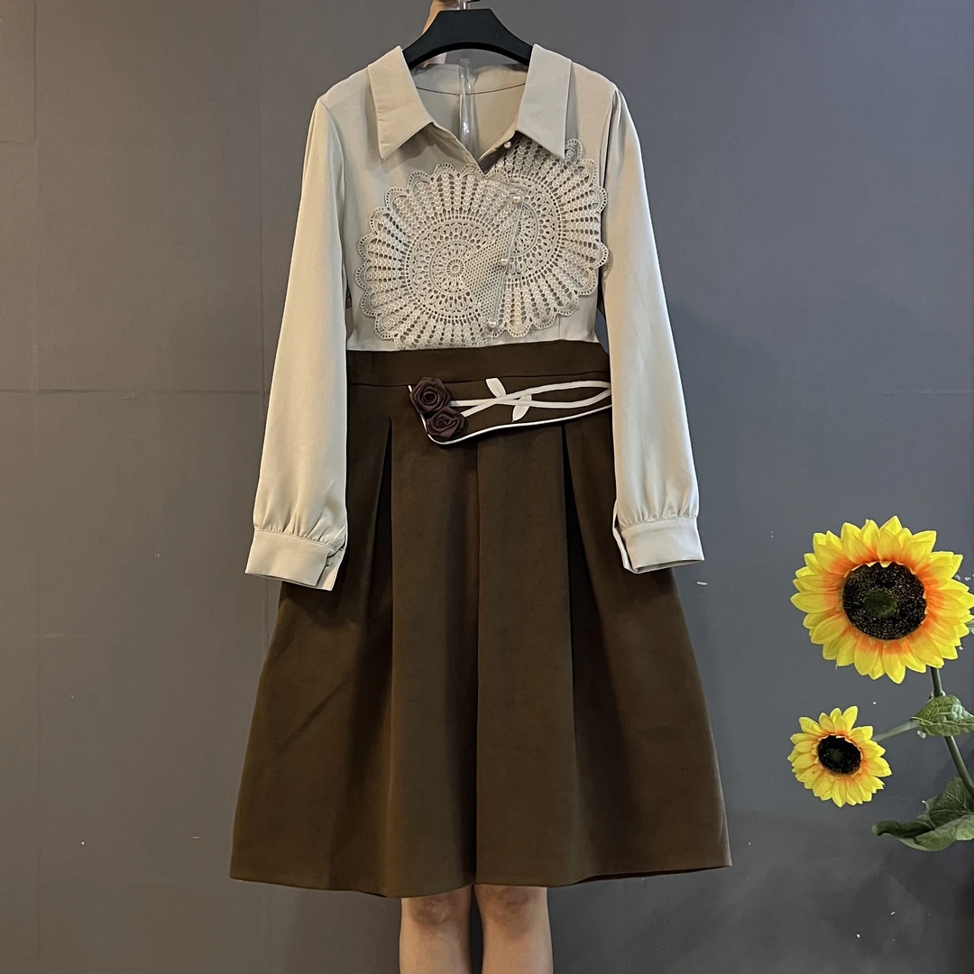 设计感翻领减龄时尚复古撞色拼接法式气质收腰显瘦大码连衣裙