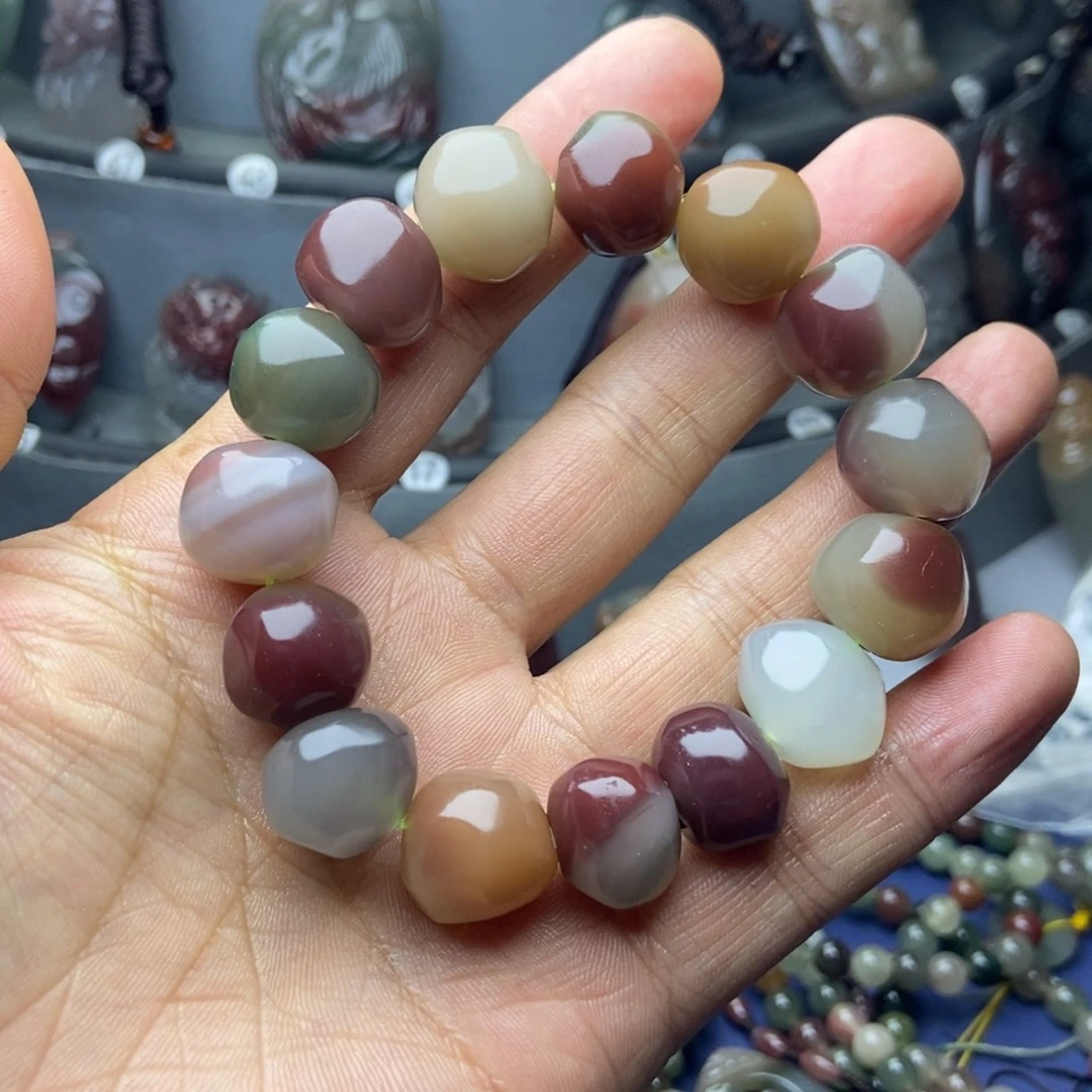 d***s玛瑙/玉髓未镶嵌颈饰