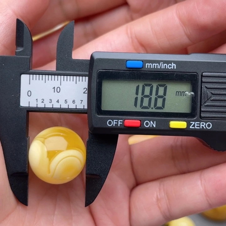 裸石琥珀未镶嵌h***?蜜蜡圆珠梦