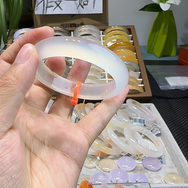 手镯玛瑙/玉髓未镶嵌53➕飘糖纹路