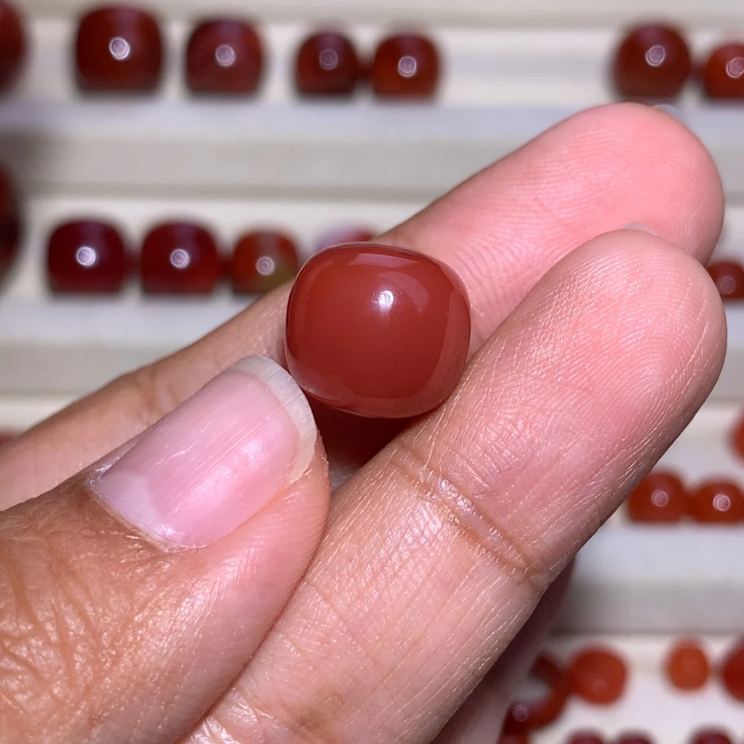 H***の南红玛瑙未镶嵌老型12.6×11.6微纹