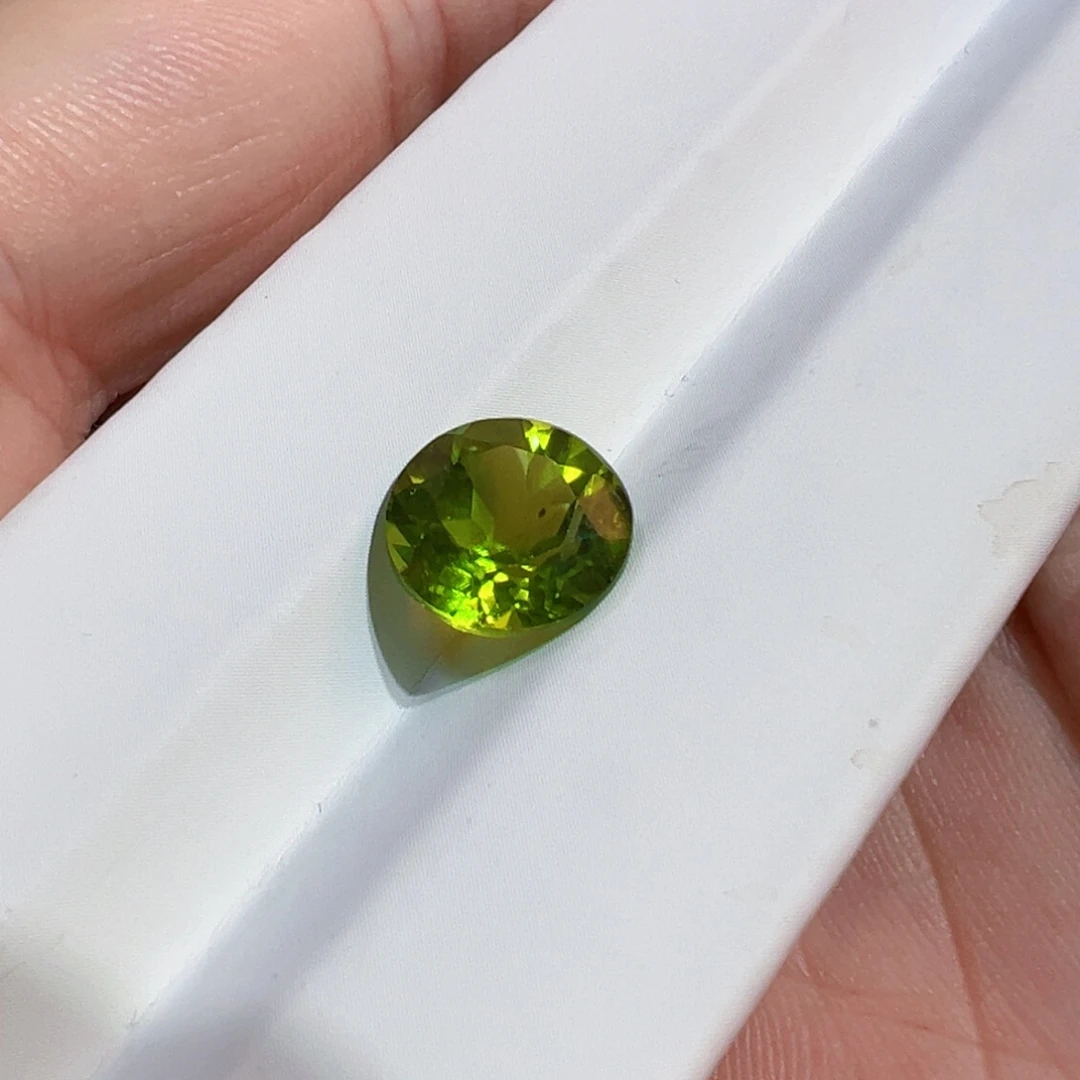 橄榄石裸石未镶嵌4ct橄榄石