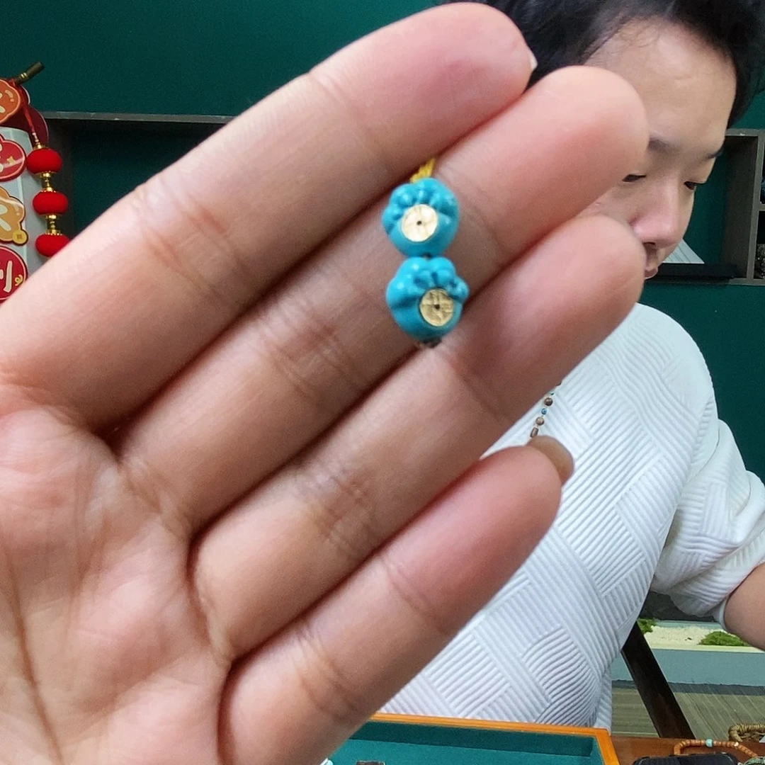 未镶嵌绿松石珠宝奇石