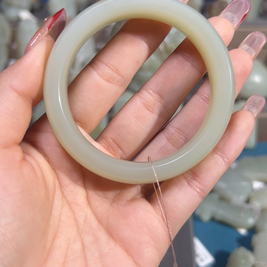 吉***安和田玉（糖玉）未镶嵌颈饰