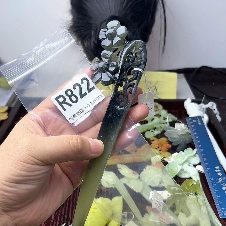 蛇纹石玉发饰合金大*潇