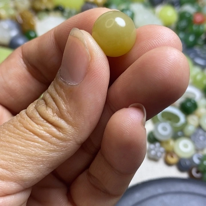 和田玉配件未镶嵌马**燕