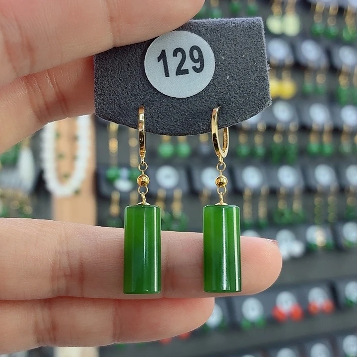 和田玉18K金镶嵌耳饰