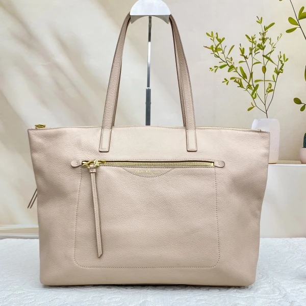 菲拉格慕/95新/包包/250315EV0025/C18371498510