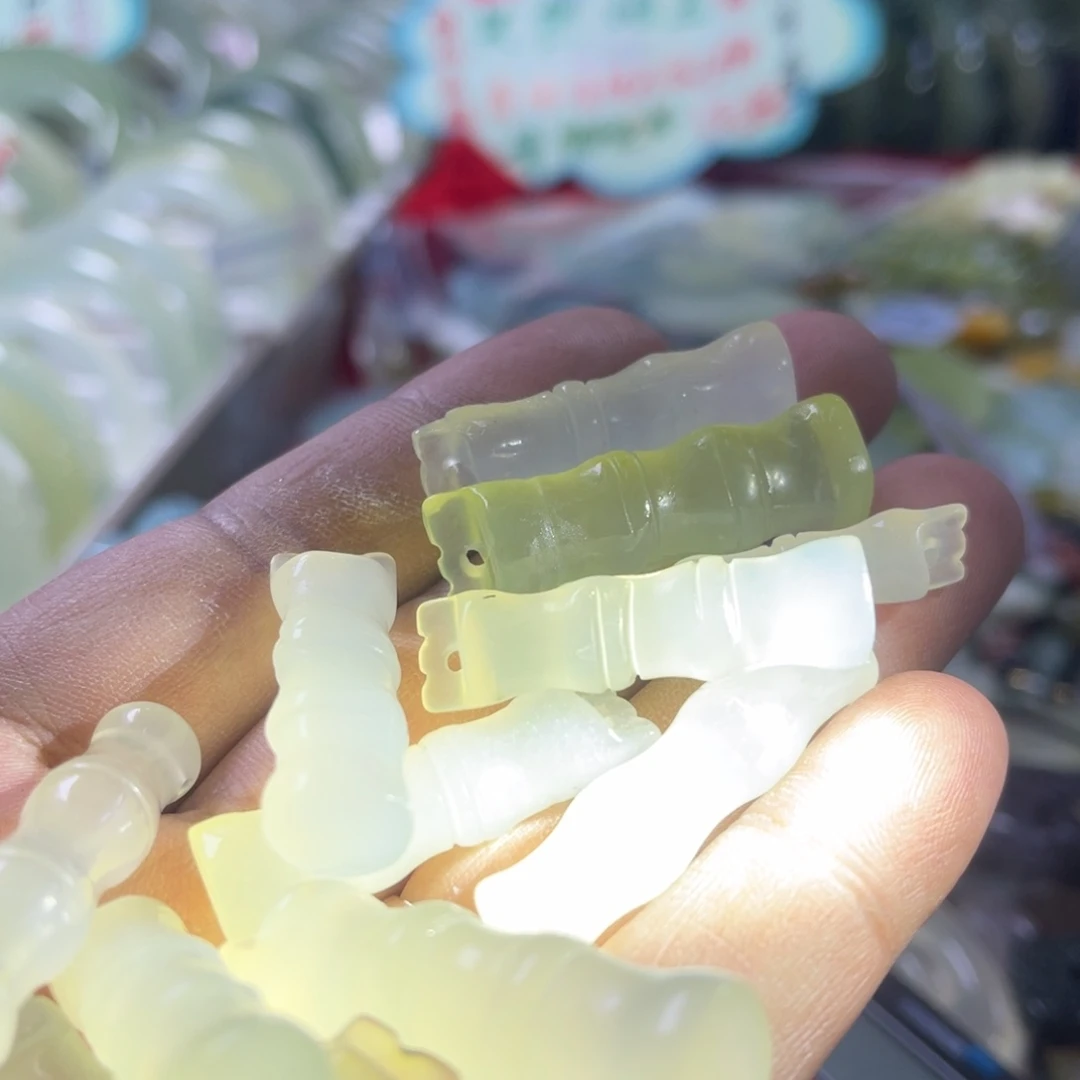 未镶嵌蛇纹石玉手链