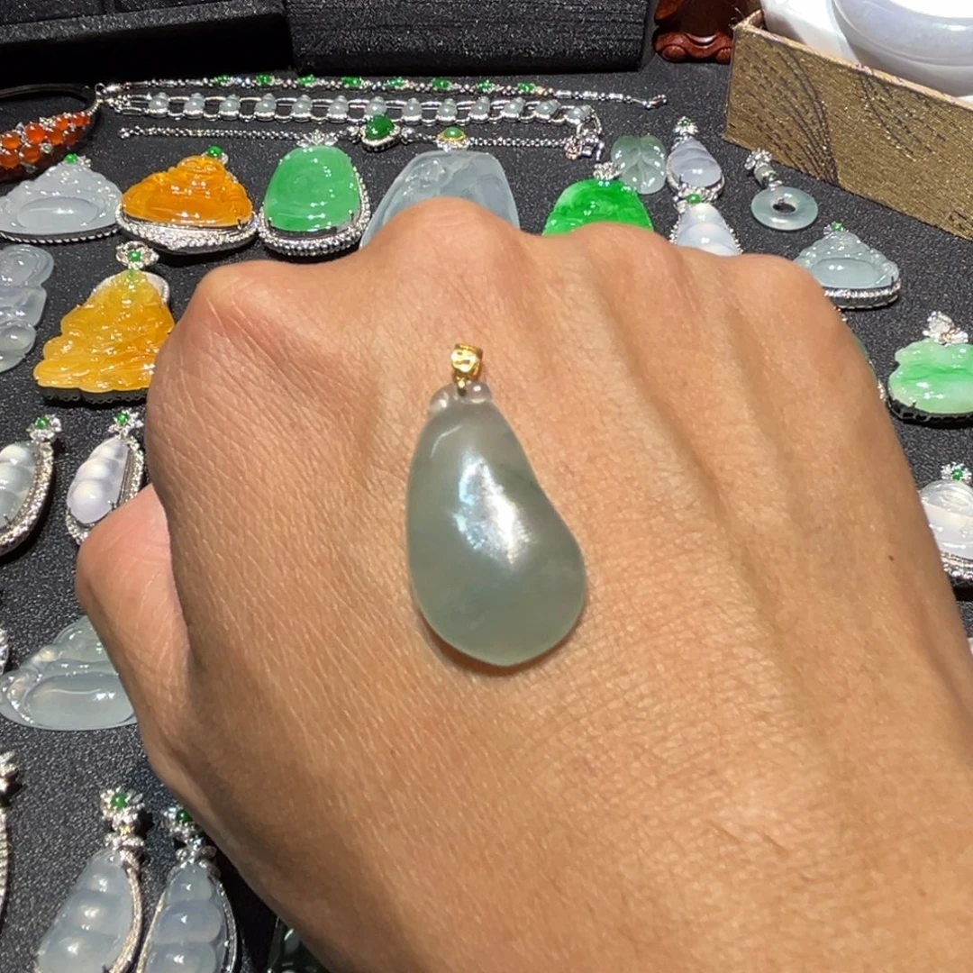 翡翠18K金镶嵌挂件翡翠