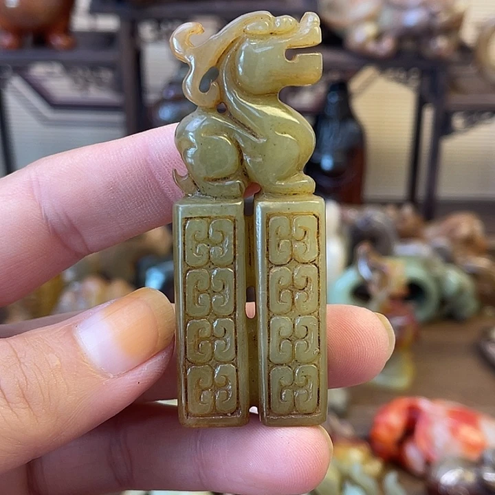 未镶嵌和田玉（糖玉）挂件