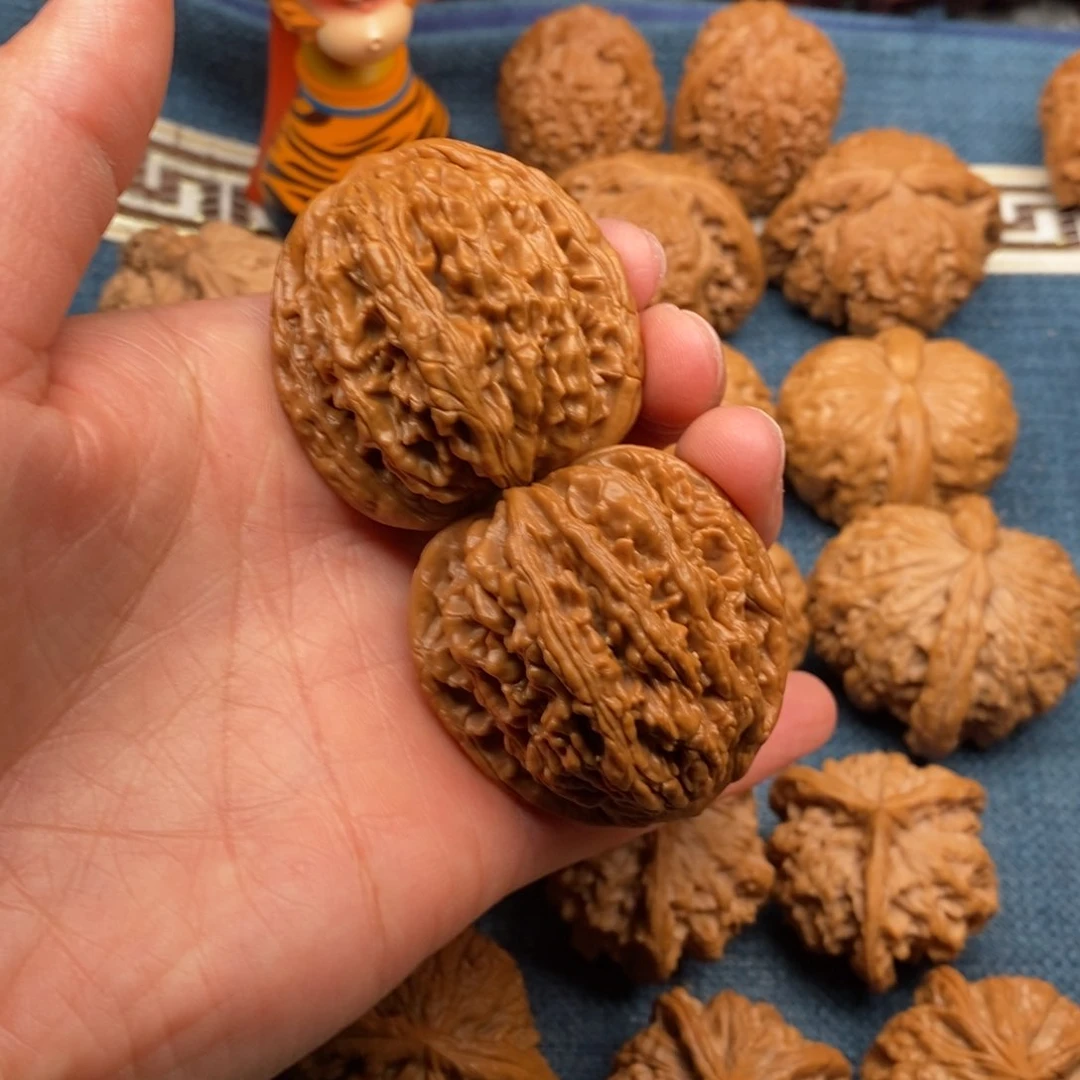 文玩核桃把件41虎头大克重