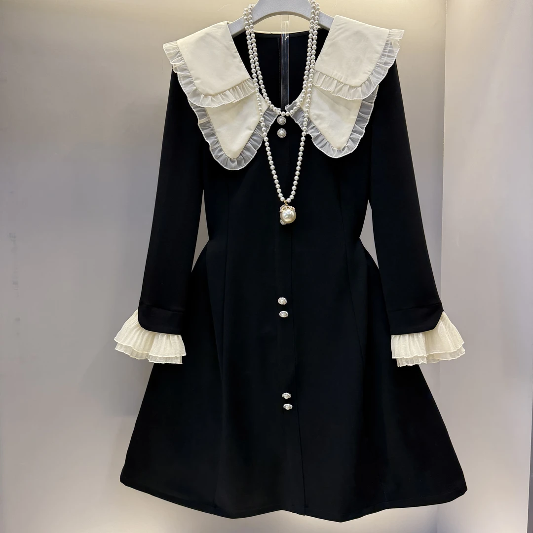 早春新款时尚洋气甜美减龄娃娃领收腰显瘦连衣裙